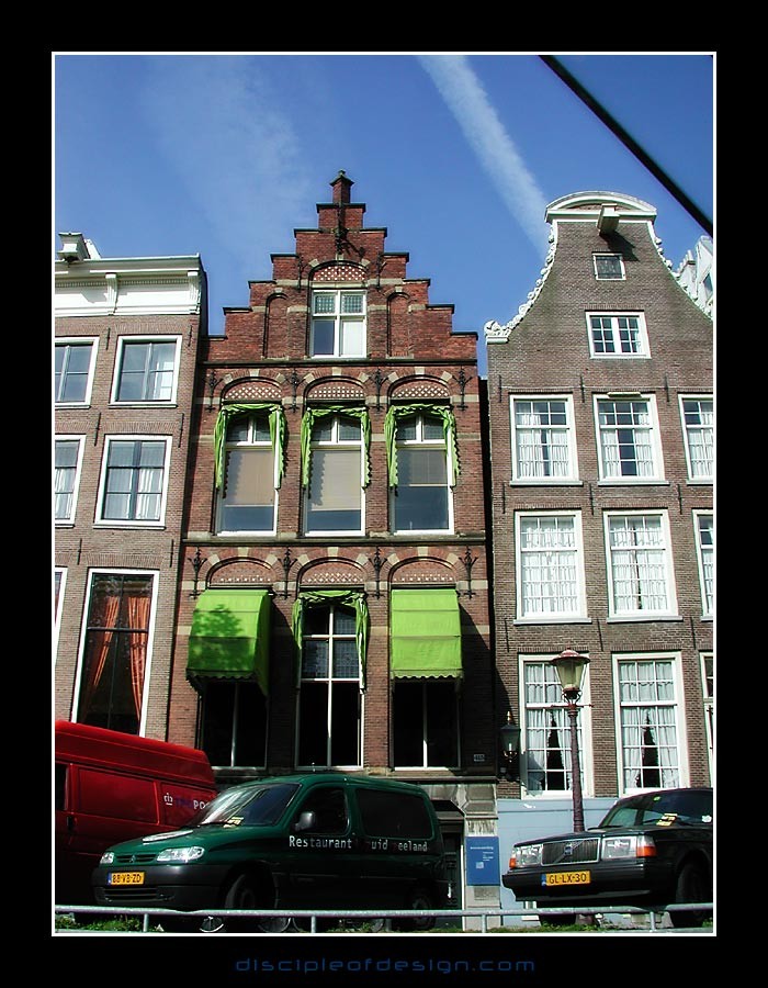 amsterbldg24