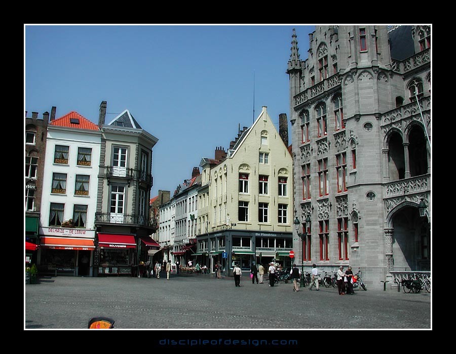 bruggesquare02