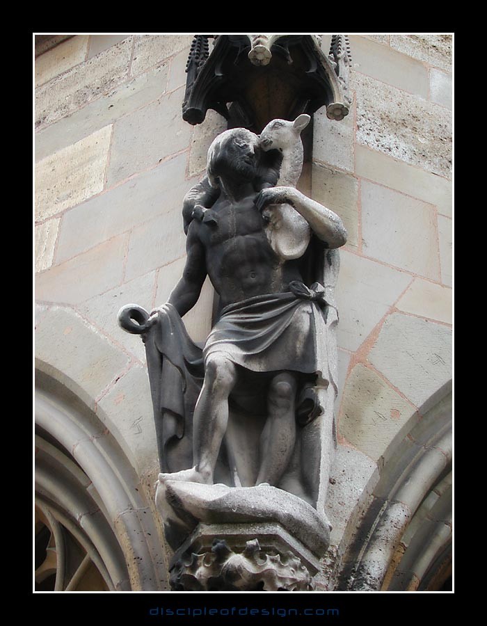 statue09