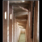 museumstairs02