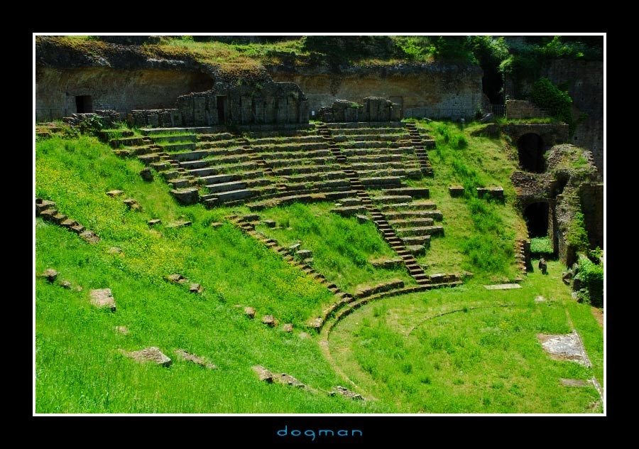 amphitheater01
