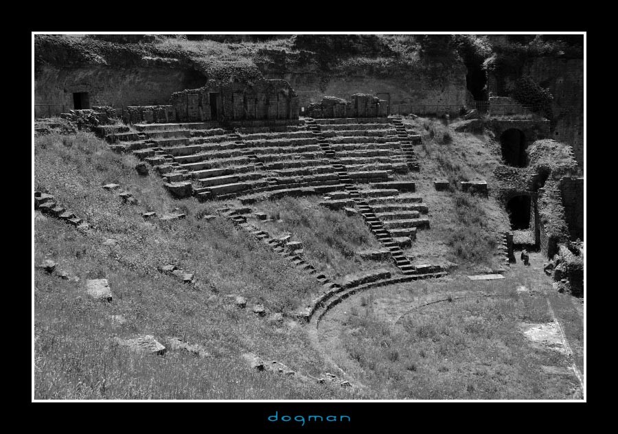 amphitheater11