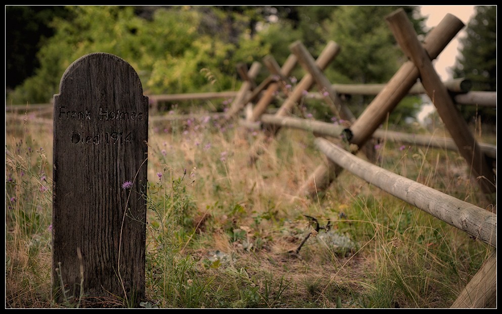tombstone03